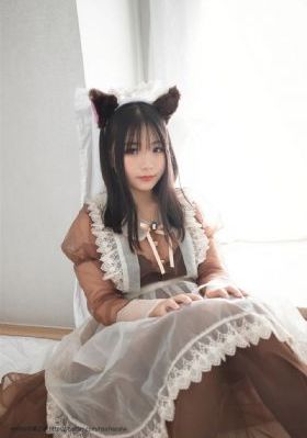 《年轻女教师2》电影